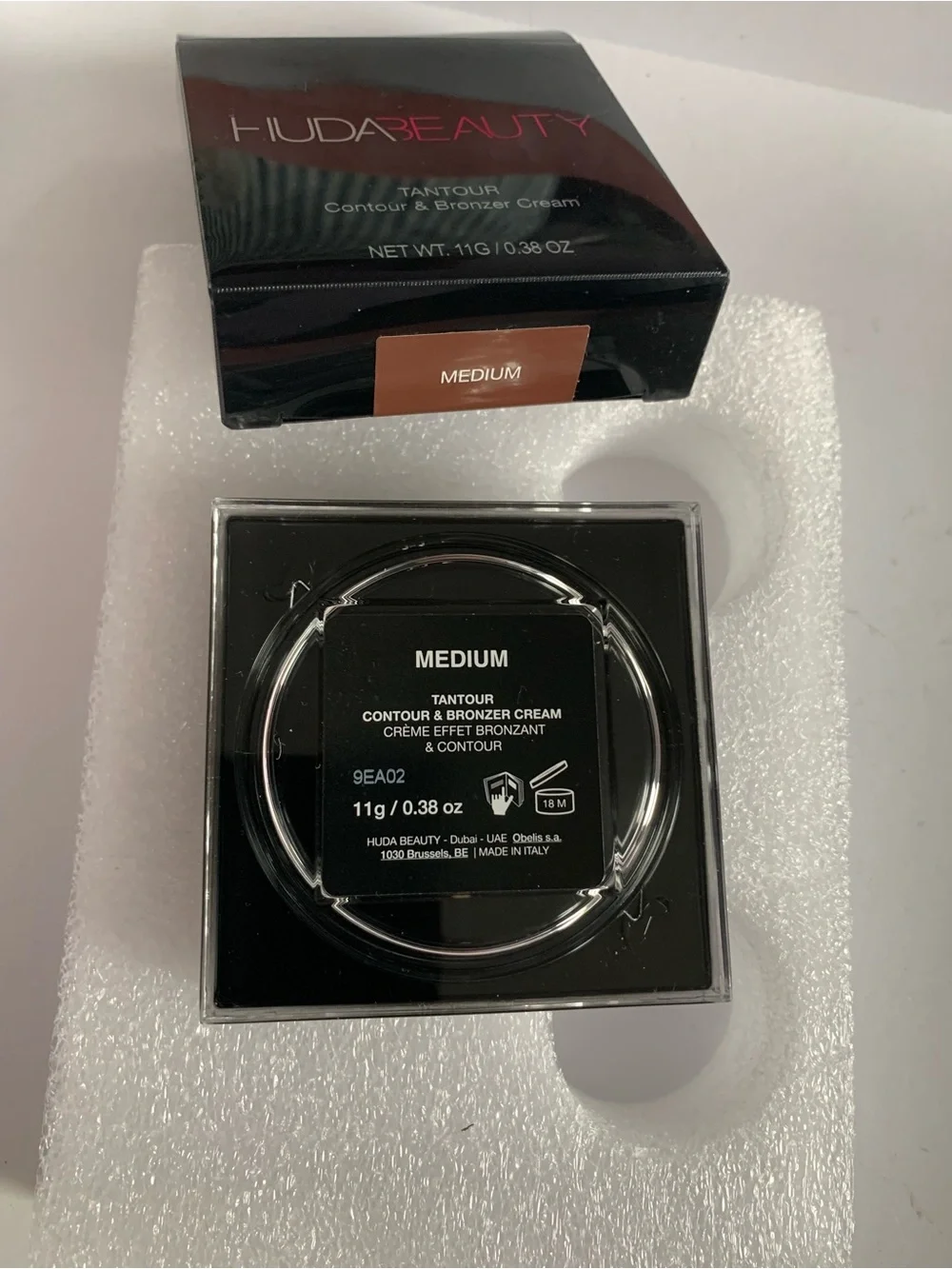 HUDA BEAUTY rich creamy